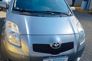 Toyota Yaris 1.0 3 porte