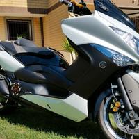 Pezzi TMAX 500 cc INCIDENTATI DA RIVEDERE