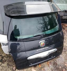 Portellone con spoiler Fiat 500 abarth