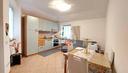 appartamento-di-60-m²-con-3-locali-e-box-auto-a-al
