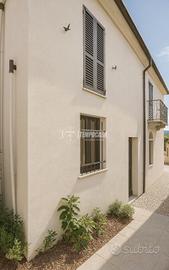 VILLETTA INDIPENDENTE CON TERRENO