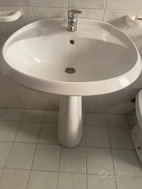 lavabo con colonna