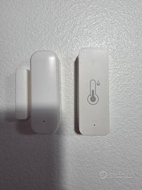 2 sensori  n1 apriporta n2 temperatura