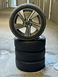 Cerchi con gomme audi Q2