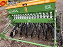 seminatrice-damax-2-00-mt-usato-nuovo-trattore