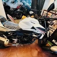 Kavasaki Z400 my23 pari al nuovo