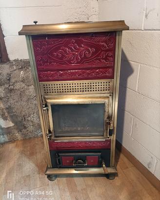 Stufa a Legna Anselmo Cola Stile Liberty