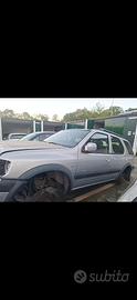 OPEL FRONTERA B DTL 16V ANNO 2001 solo per ricambi