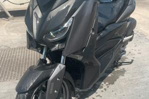 Yamaha X-MAX 125