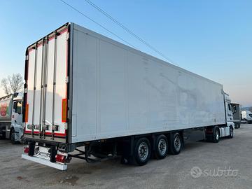 Semirimorchio Schmitz frigo