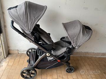 Passeggino gemellare trio