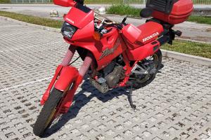 Honda dominator 650cc