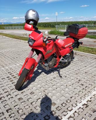 Honda dominator 650cc