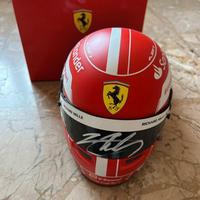 Casco 1:2 Autografato da Charles Leclerc 2022