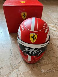 Casco 1:2 Autografato da Charles Leclerc 2022