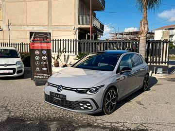 Volkswagen Golf 8 GTI 2.0 TSI DSG