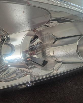 Fanale Ford fiesta, NUOVO