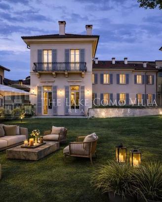Appartamento di 455 m² con 5 locali e box auto a C