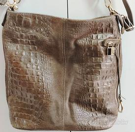 Borsa da donna Vera pelle color camoscio firmata.