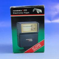 Flash regolabile ed orientabile per fotocamera