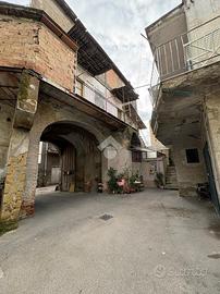 MONOLOCALE A AFRAGOLA