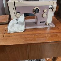 macchina da cucire NECCHI 555