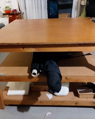 Tavolo da lavoro artigianale o sartoria 
