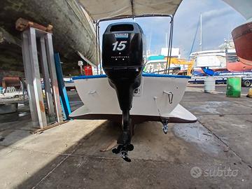 barca in vetroresina 