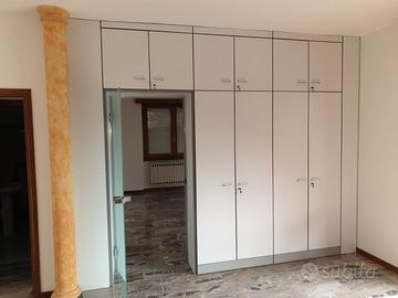 PARETE ARMADIO  DIVISORIO UFFICIO