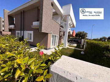 Villa di 130 m² con 4 locali e box auto a Anzio