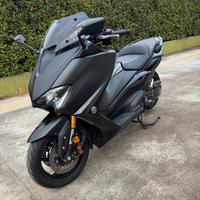 Yamaha t Max tec Max