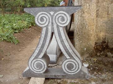 Basi per tavolo in pietra grigia del Cilento.