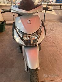Piaggio Beverly 250