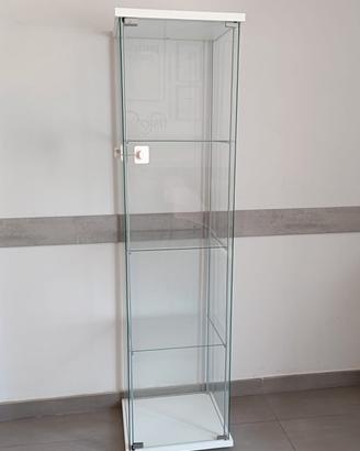 VETRINA IKEA DETOLF