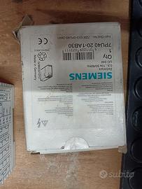 Siemens 7PU4020‑3AJ20