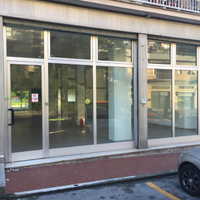 Accanto all ufficio postale