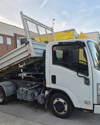 ISUZU RIBALTABILE STRETTO KM 101000