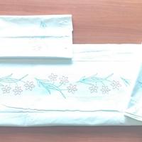 Lenzuolo sopra+ 2 federe Ricamo Rosa giallo azzurr