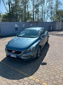 Volvo v40 D2 1.6 kinetic anno 2014