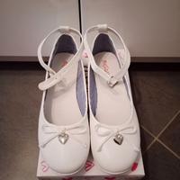 BALLERINE BIANCHE CON CINTURINO N° 37