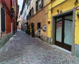 NEGOZIO A NOVI LIGURE