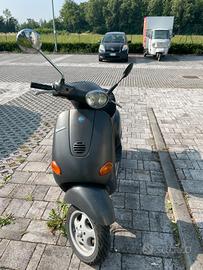 Vespa ET4 125cc