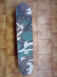 SKATEBOARD OLD SCHOOL IN BUONE CONDIZIONI