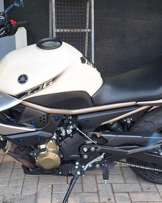 Yamaha XJ6