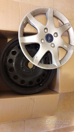 N. 4 Cerchi e copricerchi completi Ford