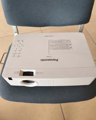 Proiettore Panasonic modello PT-VX41 XGA