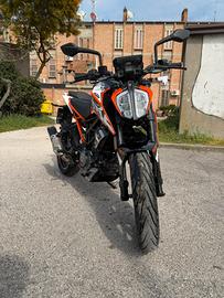 KTM DUKE 125 2019