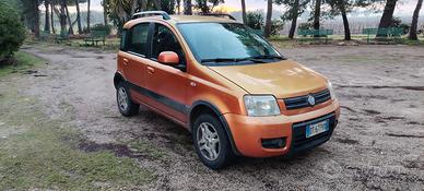 Fiat panda climbing a metano 
