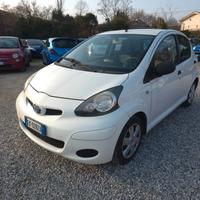 Toyota Aygo 1.0 12V VVT-i 5 porte Sol Connect