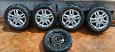 4 cerchi Clio 3 serie 3 + gomme + ruota scorta